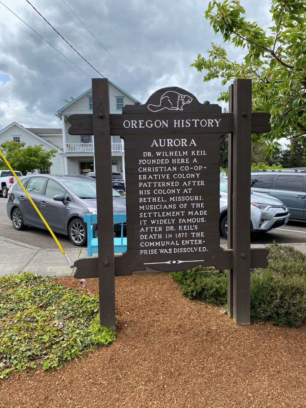 Aurora - Oregon Travel Information Council, image size:1000x1333